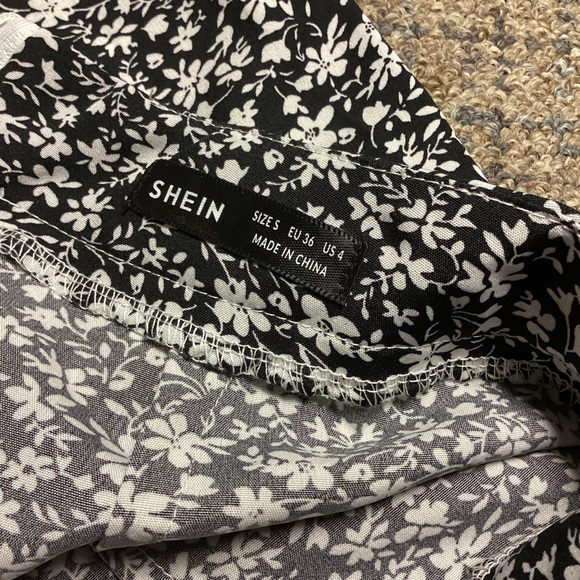 SHEIN Black White Floral Palazzo Wide Leg Pants * Size Small * NWOT - Picture 8 of 10